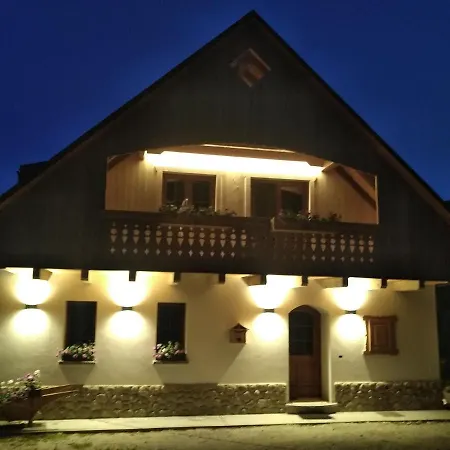 別荘 Greuth Hutte *